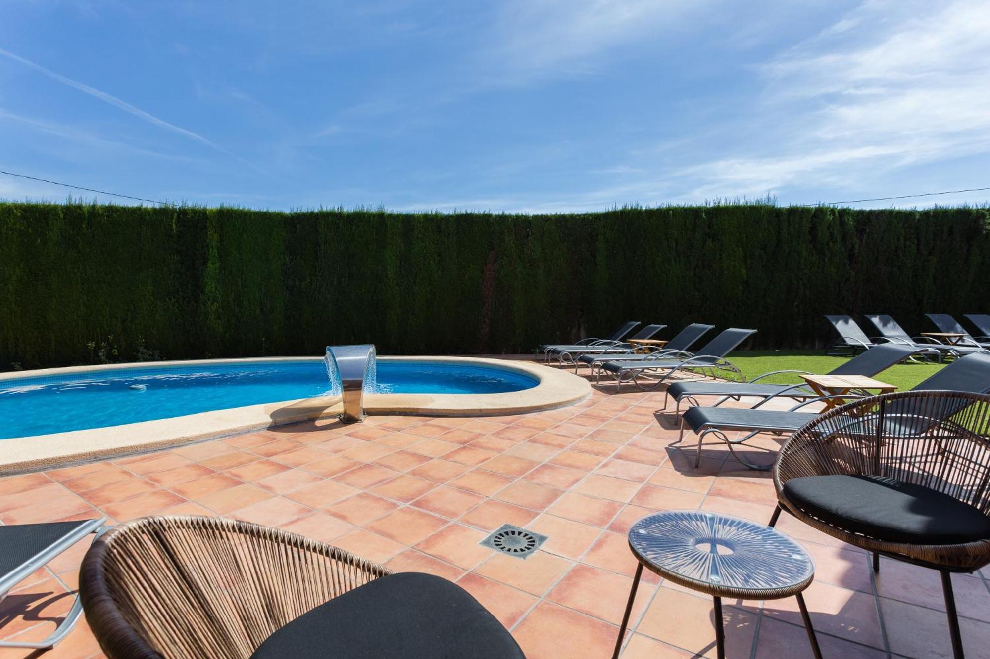 Resort Villa Luny 甘迪亚 外观 照片