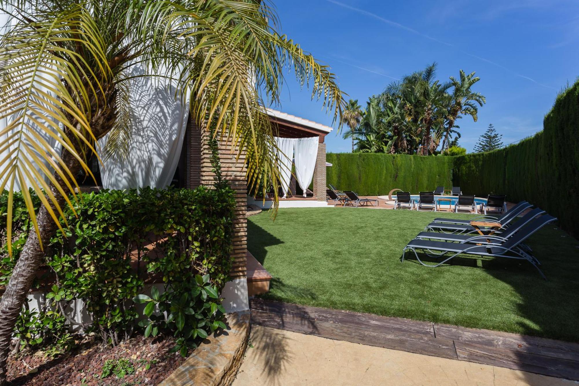 Resort Villa Luny 甘迪亚 外观 照片
