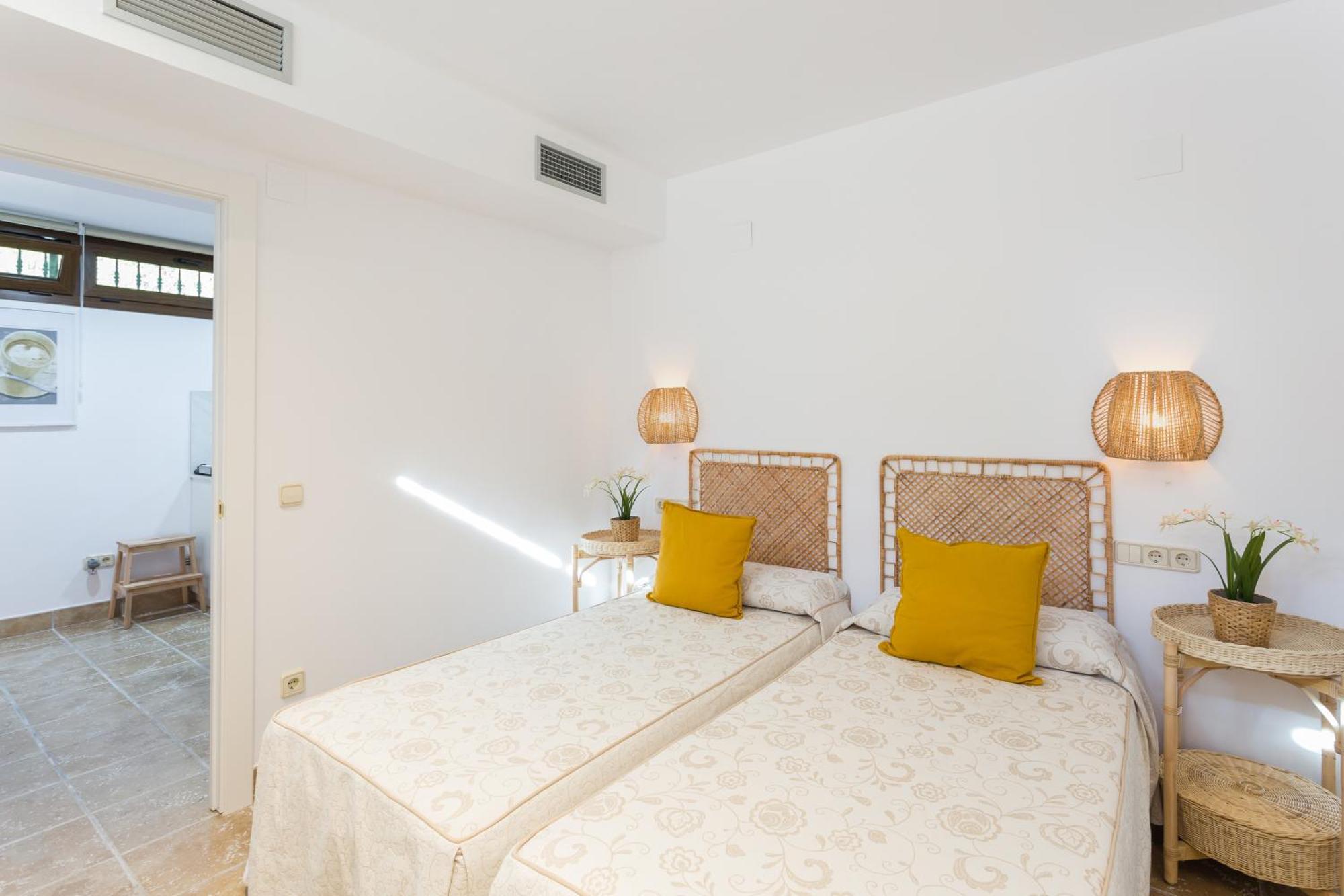 Resort Villa Luny 甘迪亚 外观 照片
